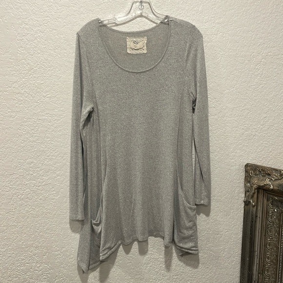Cupio Oversized shirt with pockets size large - Picture 1 of 6